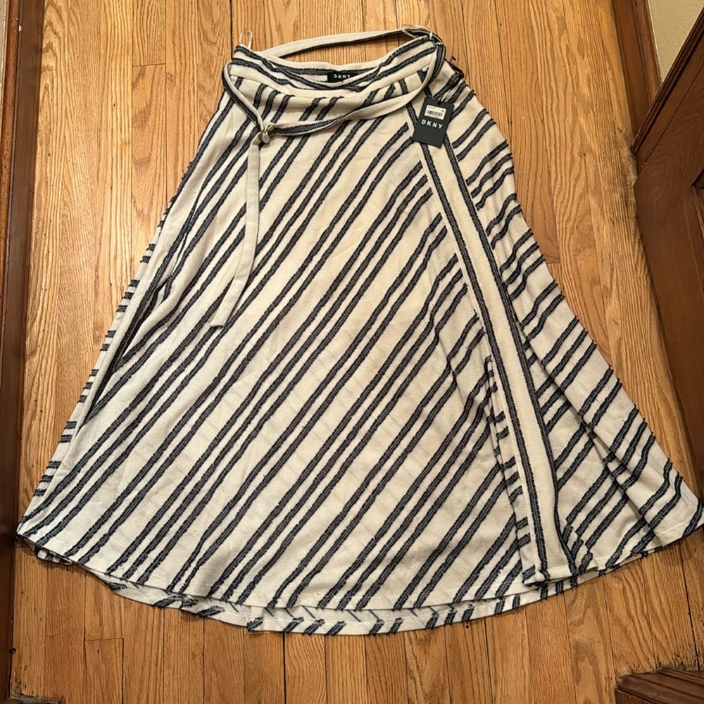DKNY Hudson Blues striped skirt with belt BRAND NEW